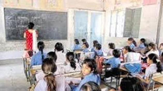 Delhi government-run co-education school in east Delhi’s Bhajanpura has suspended an official. DCPCR received complains that he allegedly “misbehaved” with female students. (HT FILE) Delhi government-run co-education school in east Delhi’s Bhajanpura has suspended an official. DCPCR received complains that he allegedly “misbehaved” with female students. (HT FILE)