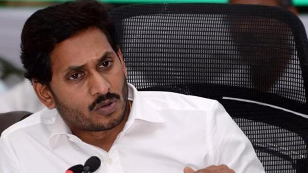 Andhra Pradesh government officials have confirmed that Reddy has issued the necessary orders for water release to Tamil Nadu. (HT FILE) Andhra Pradesh government officials have confirmed that Reddy has issued the necessary orders for water release to Tamil Nadu. (HT FILE)