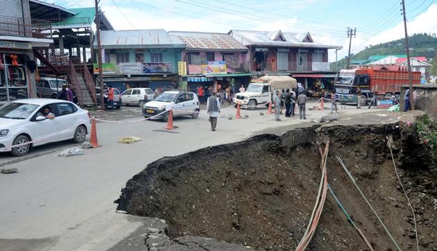The caved-in portion of National Highway-5 at Rai Ghat near Theog, 30km from Shimla, on Saturday. (Deepak Sansta) The caved-in portion of National Highway-5 at Rai Ghat near Theog, 30km from Shimla, on Saturday. (Deepak Sansta)