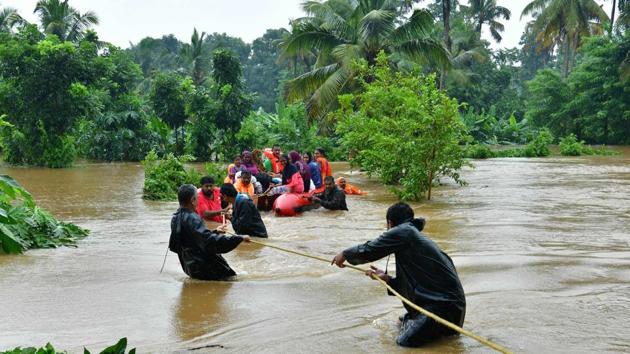 The Bhavani, Noyyal and Amaravathi rivers are overflowing, inundating several low-lying areas of Coimbatore city and its neighbourhood. Rains have caused landslides in the Nilgiris.(AFP)