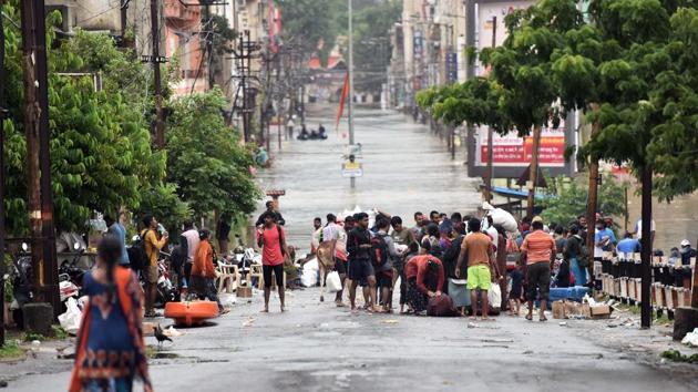 Pune, India - Aug. 9, 2019: Stranded people in flood of Sangli, India, on Friday, August 9, 2019. (Photo by Pratham Gokhale/Hindustan Times)(Mumbai) (Pratham Gokhale/HT Photo) Pune, India - Aug. 9, 2019: Stranded people in flood of Sangli, India, on Friday, August 9, 2019. (Photo by Pratham Gokhale/Hindustan Times)(Mumbai) (Pratham Gokhale/HT Photo)