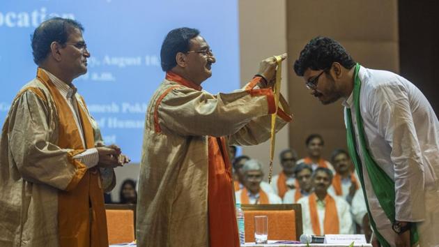 Shri Ramesh Pokhriyal Nishank and Prof Subhasis Chaudhuri during 57th Convocation Day at IIT Powai in Mumbai, India, on Saturday, August 10, 2019. (Pratik Chorge/HT Photo) Shri Ramesh Pokhriyal Nishank and Prof Subhasis Chaudhuri during 57th Convocation Day at IIT Powai in Mumbai, India, on Saturday, August 10, 2019. (Pratik Chorge/HT Photo)