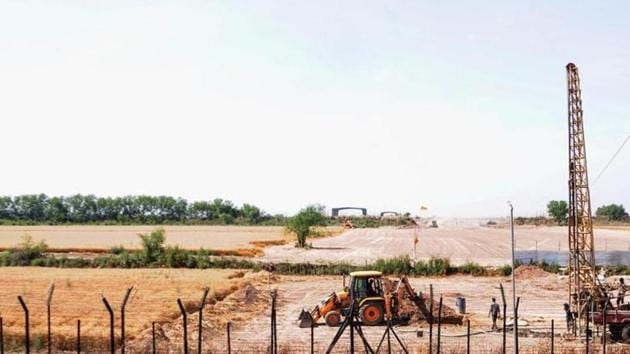 Pakistan was yet to respond to India’s proposal to hold technical-level meetings in the first week of August to work out arrangements and finalise the alignment of the interim approach path for the Kartarpur Corridor. (HT FILE) Pakistan was yet to respond to India’s proposal to hold technical-level meetings in the first week of August to work out arrangements and finalise the alignment of the interim approach path for the Kartarpur Corridor. (HT FILE)
