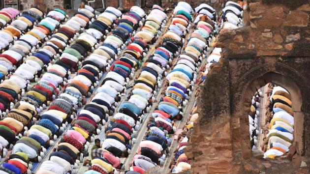 People offer prayers on the occasion of Eid al-Adha at Firoz Shah Kotla Masjid in New Delhi. Security in the national capital has been beefed up in view of Eid al-Adha, upcoming Independence Day and abrogation of the special status of Jammu and Kashmir under Article 370. (Sanchit Khanna / HT Photo)
