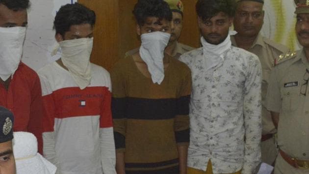 the police busted a gang of fraudsters on Wednesday.(Sakib Ali / Hindustan Times(Representative image)) the police busted a gang of fraudsters on Wednesday.(Sakib Ali / Hindustan Times(Representative image))