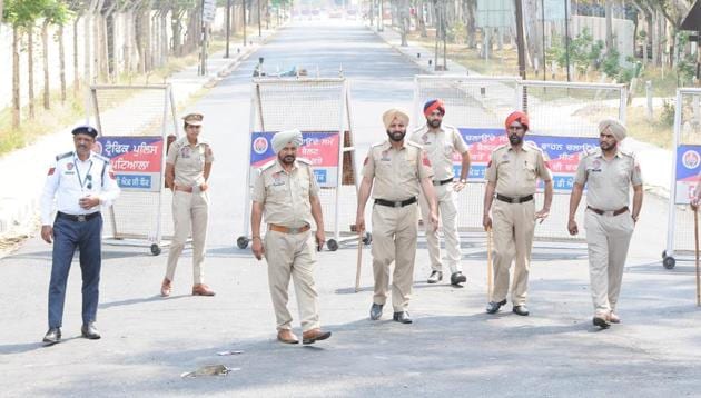 Enraged over demolition of a 500-year-old temple dedicated to Guru Ravidas at Tuglakabad in New Delhi, the Ravidasia community gave a call for Punjab bandh on August 13 .Photo by Bharat Bhushan Hindustan Times. Enraged over demolition of a 500-year-old temple dedicated to Guru Ravidas at Tuglakabad in New Delhi, the Ravidasia community gave a call for Punjab bandh on August 13 .Photo by Bharat Bhushan Hindustan Times.