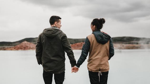 Cyrus Broacha gives quirky tips on resolving relationship issues.(Unsplash)