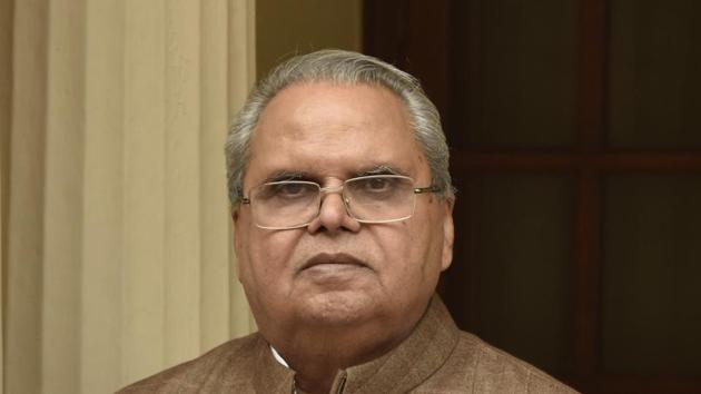 Satya Pal Malik, governor of Jammu and Kashmir said that security restrictions were relaxed on Saturday and Sunday and people did shopping in normal conditions and all arrangements were put in place.(Sanjeev Verma/HT PHOTO)