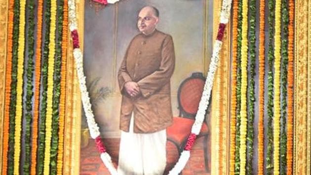 A far-Right group in Bengal, Hindu Samhati, wants the Centre to rename Kolkata’s Sealdah station after Shyama Prasad Mookerjee, the founder president of the Bharatiya Jan Sangh, the forerunner of the BJP. (Raj K Raj/HT PHOTO) A far-Right group in Bengal, Hindu Samhati, wants the Centre to rename Kolkata’s Sealdah station after Shyama Prasad Mookerjee, the founder president of the Bharatiya Jan Sangh, the forerunner of the BJP. (Raj K Raj/HT PHOTO)