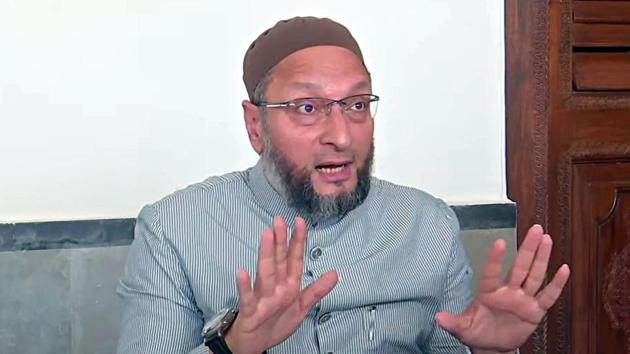 Lok Sabha MP and AIMIM chief, Asaduddin Owaisi said that the Central government’s move to abrogate Article 370 is against the Constitution.(ANI Photo) Lok Sabha MP and AIMIM chief, Asaduddin Owaisi said that the Central government’s move to abrogate Article 370 is against the Constitution.(ANI Photo)