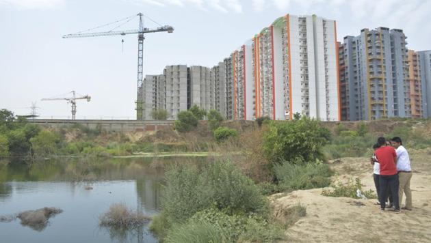 The pond where three minor boys drowned, at Ambedkar Colony in Ghaziabad. (Sakib Ali / Hindustan Times) The pond where three minor boys drowned, at Ambedkar Colony in Ghaziabad. (Sakib Ali / Hindustan Times)