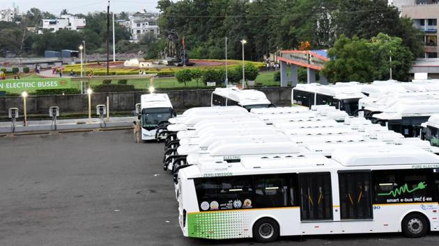The Delhi government on Wednesday said its first two tenders to procure electric buses have been a success with at least three companies being shortlisted for the first batch of buses. (HT Photo) The Delhi government on Wednesday said its first two tenders to procure electric buses have been a success with at least three companies being shortlisted for the first batch of buses. (HT Photo)