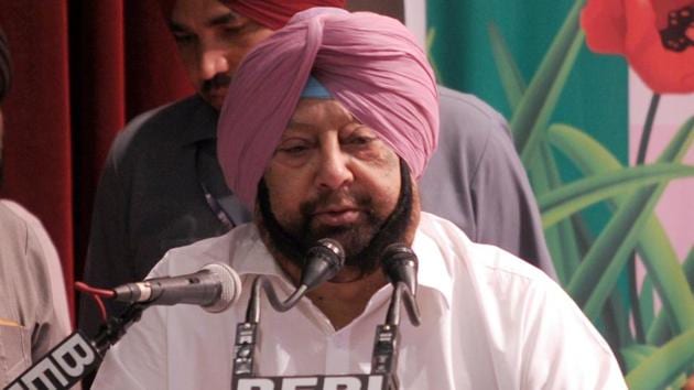 Chief minister Captain Amarinder Singh on Wednesday acceded to the demand of leaders of the Ravidasia community and agreed to lead a delegation to Prime Minister Narendra Modi for taking up the matter of construction of the temple, which was demolished in Delhi on the directions of the Supreme Court (SC).(Pardeep Pandit/HT Photo) Chief minister Captain Amarinder Singh on Wednesday acceded to the demand of leaders of the Ravidasia community and agreed to lead a delegation to Prime Minister Narendra Modi for taking up the matter of construction of the temple, which was demolished in Delhi on the directions of the Supreme Court (SC).(Pardeep Pandit/HT Photo)