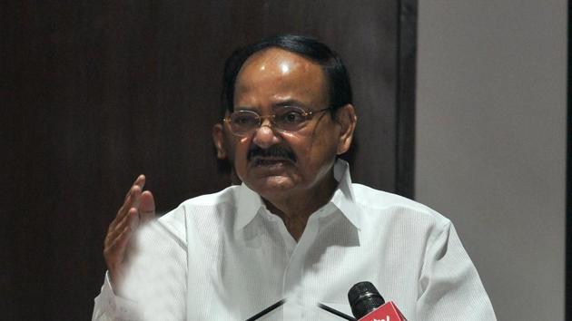 Saying that petty politics on issues of national importance should be avoided, vice-president of India M Venkaiah Naidu has said the abrogation of Article 370 was done for the unity and integrity of the country. (Ravi Kumar/Hindustan Times) Saying that petty politics on issues of national importance should be avoided, vice-president of India M Venkaiah Naidu has said the abrogation of Article 370 was done for the unity and integrity of the country. (Ravi Kumar/Hindustan Times)