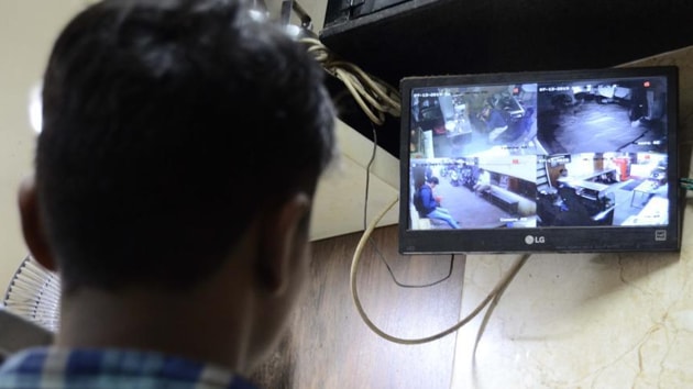 Through this project, the police would be able to monitor the number of CCTVs installed within 100 metres of a spot where a crime has taken place on their mobile phones. (Ravindra Joshi/ HT Photo) Through this project, the police would be able to monitor the number of CCTVs installed within 100 metres of a spot where a crime has taken place on their mobile phones. (Ravindra Joshi/ HT Photo)
