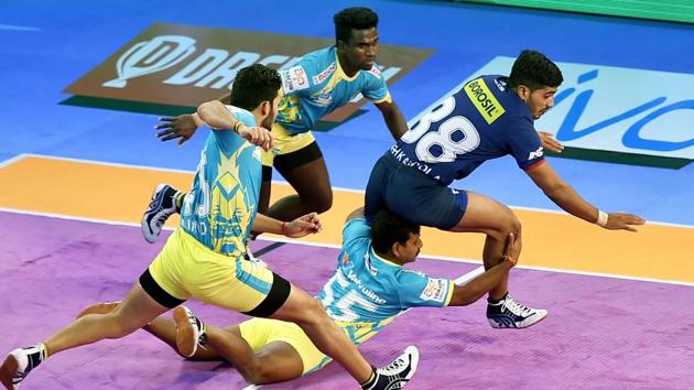 Players of Tamil Thalaivas in action in the PKL.(PTI)