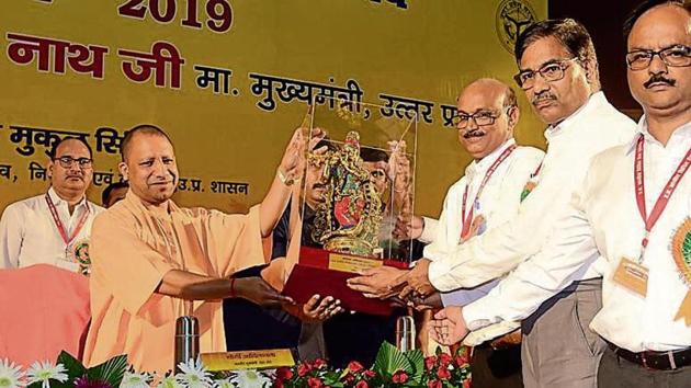 Yogi also advised the association to make presentations of their work before senior officials of the government whenever such events are organised. (HT image) Yogi also advised the association to make presentations of their work before senior officials of the government whenever such events are organised. (HT image)