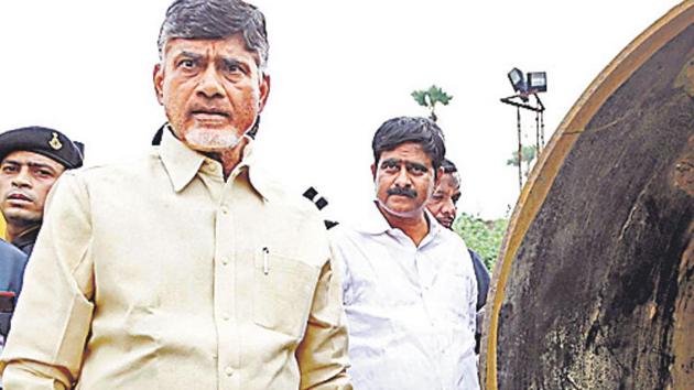 Andhra Pradesh ex-CM Chandrababu Naidu has been asked to vacate his house.(HT Photo)