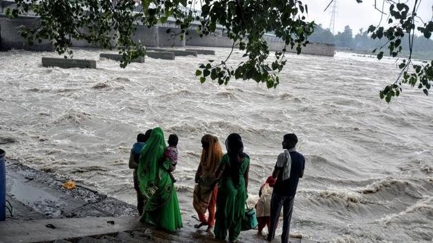 The reason behind the huge crowd there: everyone wants to take a look at a pregnant Yamuna.(ANI photo(Representational image))