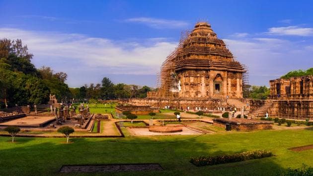 Konark Sun Temple is the perfect example of an era when the Kalingan architecture reached its pinnacle with its jaw dropping intricate works and geometric precision.(Shutterstock)