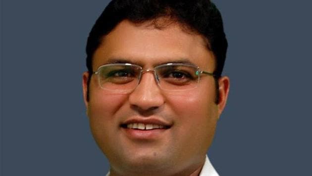 Haryana Congress chief Ashok Tanwar on Monday criticized former chief minister Bhupinder Singh Hooda for taking a stand opposite to the party on nullification of Article 370.(HT Photo)