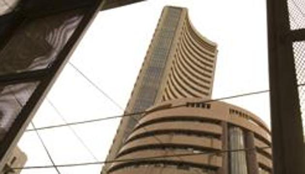 Domestic equity benchmark BSE Sensex rose over 100 points in early trade on Tuesday led by gains in IT stocks amid positive cues from global markets. (Hindustan Times Media) Domestic equity benchmark BSE Sensex rose over 100 points in early trade on Tuesday led by gains in IT stocks amid positive cues from global markets. (Hindustan Times Media)