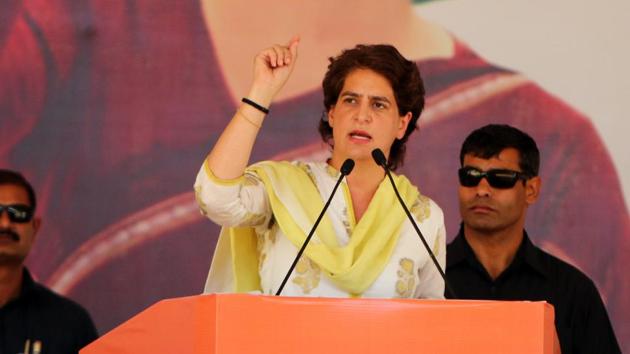 Congress leader Priyanka Gandhi Vadra has targeted Prime Minister Narendra Modi, saying he doesn’t respect Rashtriya Swayamsevak Sangh.(HT File Photo)