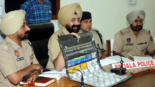 SSP Mandeep Singh Sidhu addressing the press conference at Police line in Patiala on Monday, August 19, 2019.(Bharat Bhushan/ Hindustan Times.)