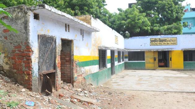 Located in the heart of the city, this government-run primary school in Lucknow, Uttar Pradesh, is a favourite hangout for Bacchus lovers by night, thanks to the absence of a boundary wall or fencing. (Deepak Gupta/HT photo) Located in the heart of the city, this government-run primary school in Lucknow, Uttar Pradesh, is a favourite hangout for Bacchus lovers by night, thanks to the absence of a boundary wall or fencing. (Deepak Gupta/HT photo)