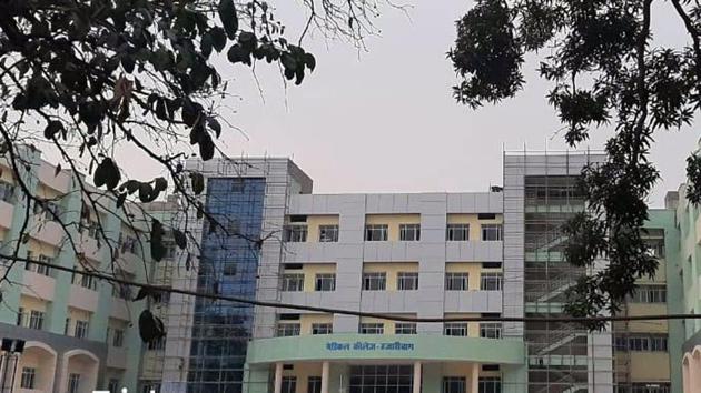 Within 12 hours of getting nod from SC, the hospital at Hazaribagh Medical College started providing health service to the patients. (HT Photo) Within 12 hours of getting nod from SC, the hospital at Hazaribagh Medical College started providing health service to the patients. (HT Photo)