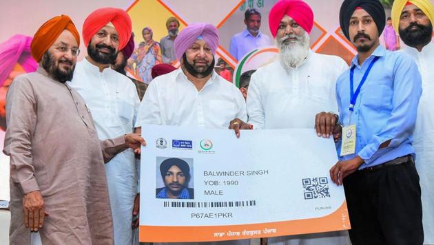 Punjab Chief Minister Capt Amarinder Singh launches his government’s flagship universal health insurance scheme ‘Sarbat Sehat Bima Yojana’ in Chandigarh, Tuesday, August 20, 2019.(PTI)
