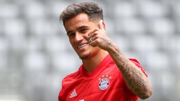 Bayern Munich's Philippe Coutinho poses during the presentation.(REUTERS)