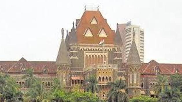 Bombay high court (HC) recently dismissed the state’s plea to enhance the punishment of a man convicted for shooting two people at Juhu in 1998 (HT FILE) Bombay high court (HC) recently dismissed the state’s plea to enhance the punishment of a man convicted for shooting two people at Juhu in 1998 (HT FILE)