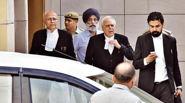 Chidambaram’s plea for relief in SC today; Singhvi, Sibal prep strategy ...