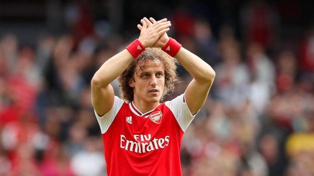 Arsenal's David Luiz applauds the fans (REUTERS) Arsenal's David Luiz applauds the fans (REUTERS)