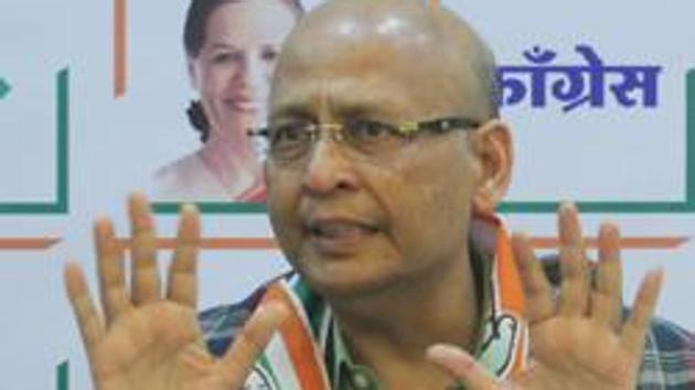 Congress leader Abhishek Manu Singhvi tweeted on Friday that ‘demonising Modi was wrong’, a view expressed by party colleague Jairam Ramesh a day earlier.(HT file photo)