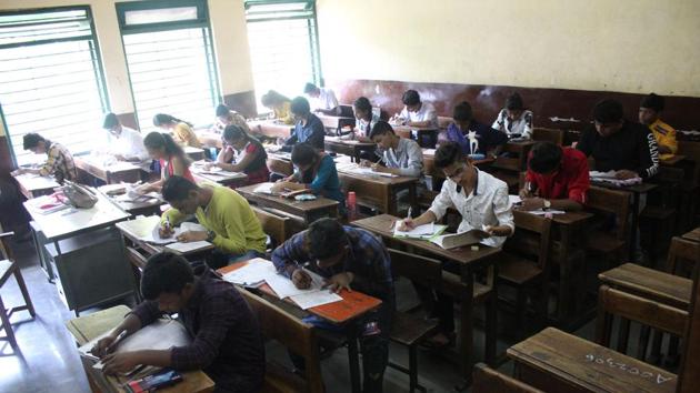 The Delhi government on Friday asked all its schools not to collect examination fees from class 10 and 12 students for paying the Central Board of Secondary Education (CBSE) and complete the rest of the registration process. (HT PHOTO) The Delhi government on Friday asked all its schools not to collect examination fees from class 10 and 12 students for paying the Central Board of Secondary Education (CBSE) and complete the rest of the registration process. (HT PHOTO)