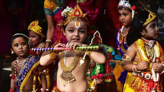 Childrens dressing discount up jewellery