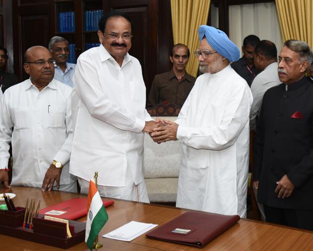 Former Prime Minister Dr Manmohan Singh during his oath taking ceremony as a member of the Rajya Sabha in the presence of Rajya Sabha Chairman M Venkaiah Naidu at Parliament House, in New Delhi. (Vipin Kumar / HT Photo) Former Prime Minister Dr Manmohan Singh during his oath taking ceremony as a member of the Rajya Sabha in the presence of Rajya Sabha Chairman M Venkaiah Naidu at Parliament House, in New Delhi. (Vipin Kumar / HT Photo)