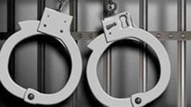Conmen have been booked in Gurugram for posing as MNC officials. Conmen have been booked in Gurugram for posing as MNC officials.