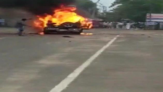 Nagapattinam district witnessed unrest on Sunday evening as a crowd, alleged to be dominant Caste-Hindus, vandalised BR Ambedkar statue(Twitter/ANI) Nagapattinam district witnessed unrest on Sunday evening as a crowd, alleged to be dominant Caste-Hindus, vandalised BR Ambedkar statue(Twitter/ANI)