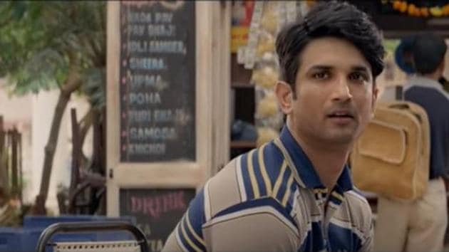 Sushant Singh Rajput in a still from Chhichhore song Woh Din.