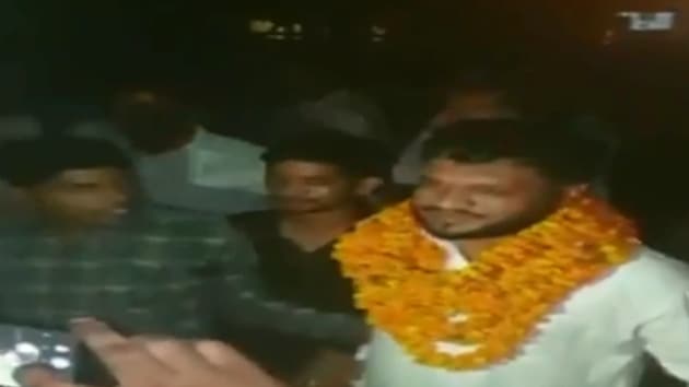 Bulandshahr violence accused was given a hero’s welcome on his release from jail on Saturday.(ANI Twitter Screengrab)