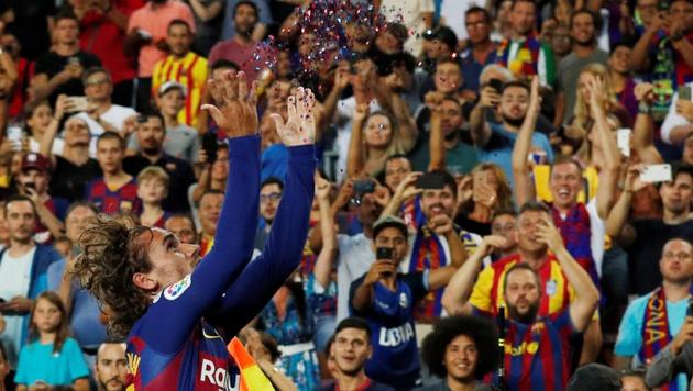 Barcelona's Antoine Griezmann celebrates scoring their second goal. (REUTERS) Barcelona's Antoine Griezmann celebrates scoring their second goal. (REUTERS)