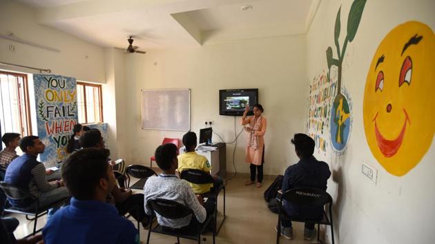 In September 2015, Indian Sign language Research and Training Centre, an autonomous body under the Department of Empowerment of Persons with Disabilities was set up after a long struggle for the development and promotion of ISL. Earlier this year, it launched the second edition of the ISL dictionary which lists 6,000 words in Hindi and English along with their corresponding graphic representation. (Virendra Singh Gosain / HT Photo)