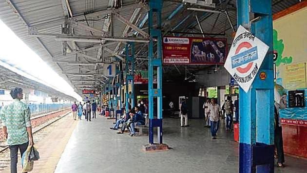 Kalyan station is one of the CR’s busiest junctions. It caters to at least 760 trains, both outstation and local, every day. (Photo by Rishikesh Choudhary/ Hindustan Times) Kalyan station is one of the CR’s busiest junctions. It caters to at least 760 trains, both outstation and local, every day. (Photo by Rishikesh Choudhary/ Hindustan Times)