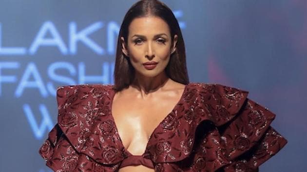 Malaika Arora walks the ramp for fashion designer Diya Rajvir on Day 5 of the Lakme Fashion Week.(IANS)