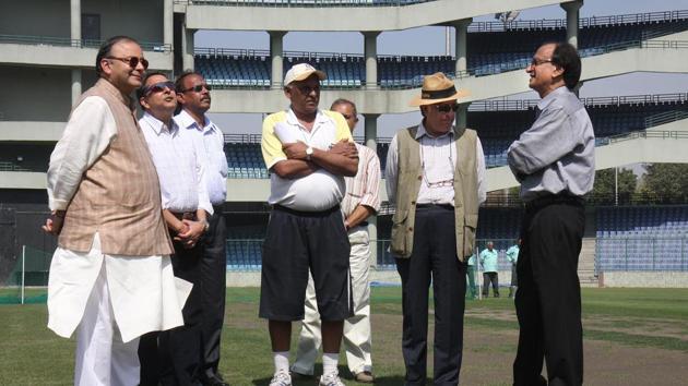 File photo of Arun Jaitley at Feroz Shah Kotla.(Hindustan Times) File photo of Arun Jaitley at Feroz Shah Kotla.(Hindustan Times)