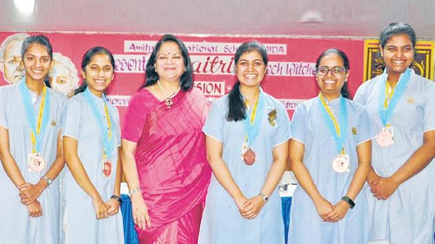 The five students behind the app along with Amity schools’ chairperson Amita Chauhan. The five students behind the app along with Amity schools’ chairperson Amita Chauhan.