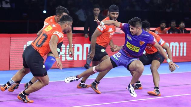 Dabang Delhi defeated U Mumbai in PKL 2019.(PKL)